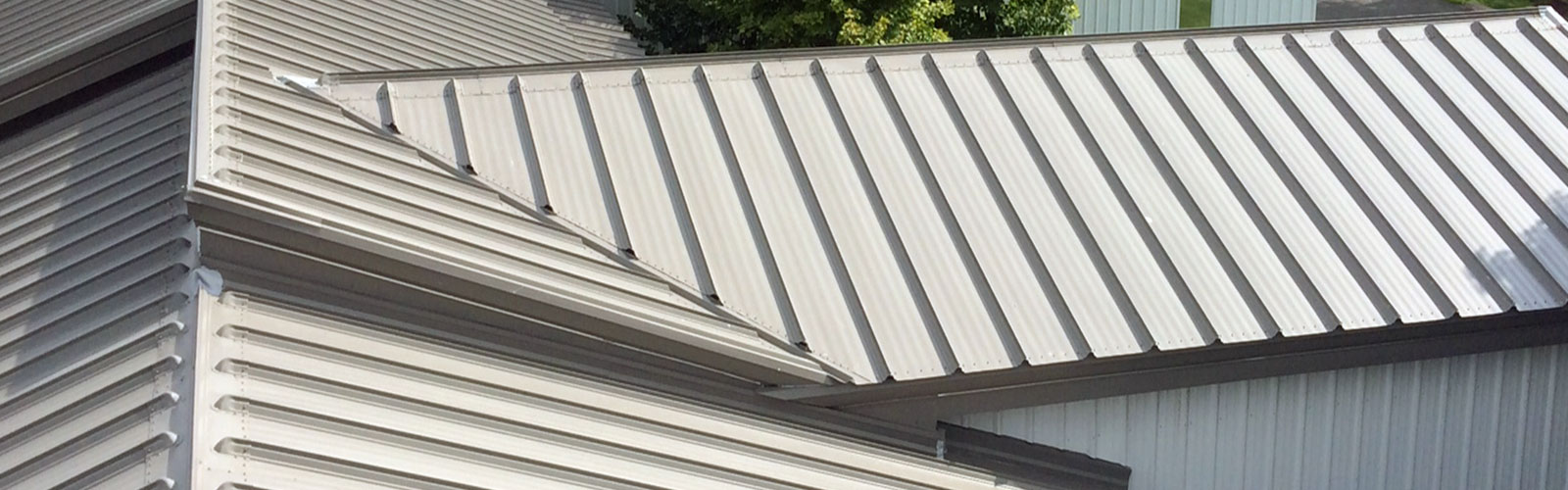 Extreme Roofing Images